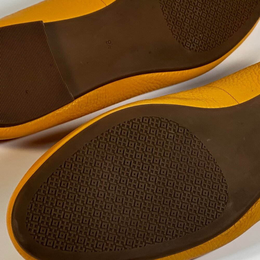 Tory Burch Size 9.5 Golden Flats - Picture 6 of 16